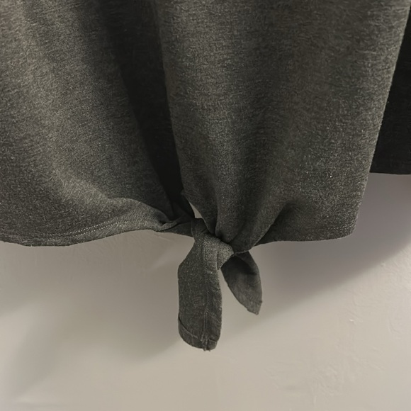 Women’s top - Picture 4 of 6